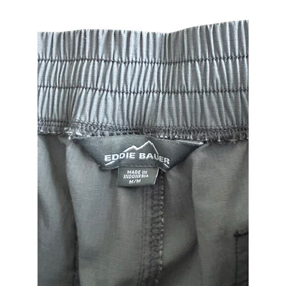 Eddie Bauer Gray Cropped Hiking Pants Sz M Outdoor Zip Pockets Elastic Waist - Picture 3 of 6